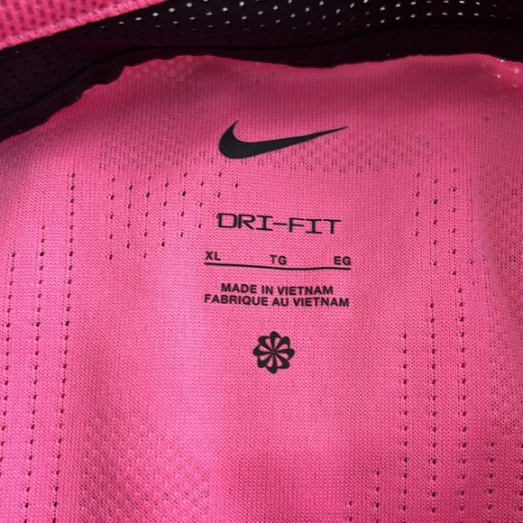 Nike Dri-Fit golf shirt - Picture 3 of 3